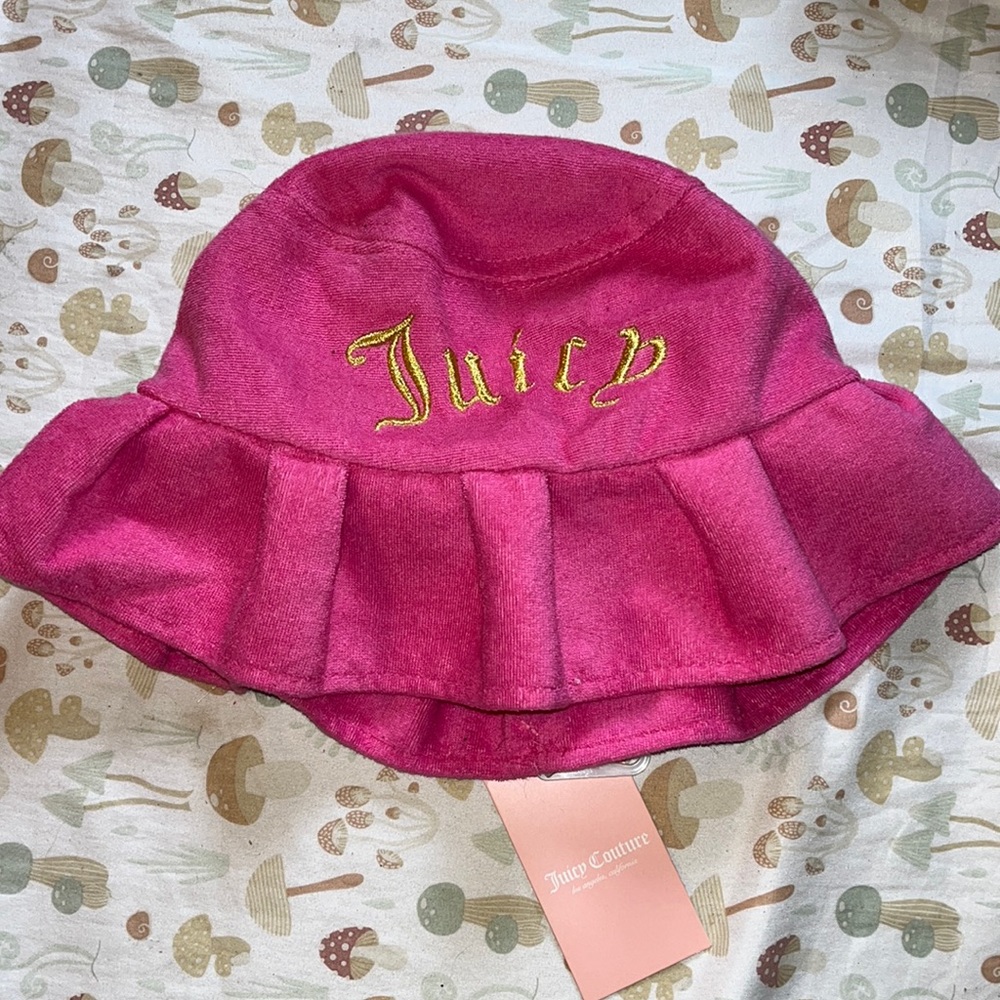 NWT Juicy Bucket Hat
